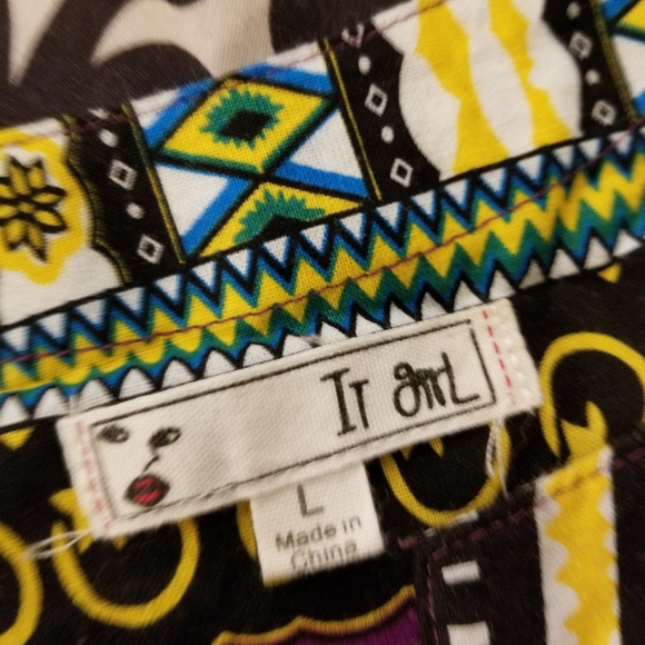 African print uniform shirt - Picture 2 of 3